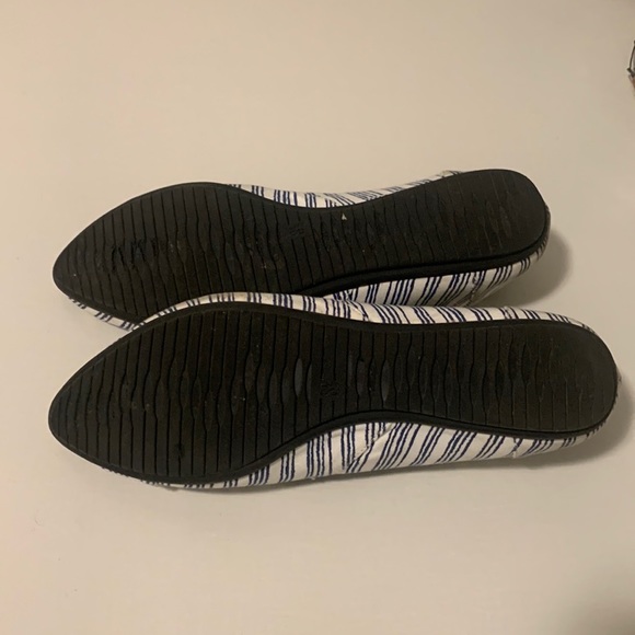 Kelly&Katie size 8 1/2 loafer. - Picture 2 of 3